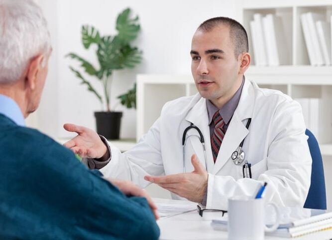 Per diagnosticare la prostatite, un uomo dovrebbe visitare un urologo